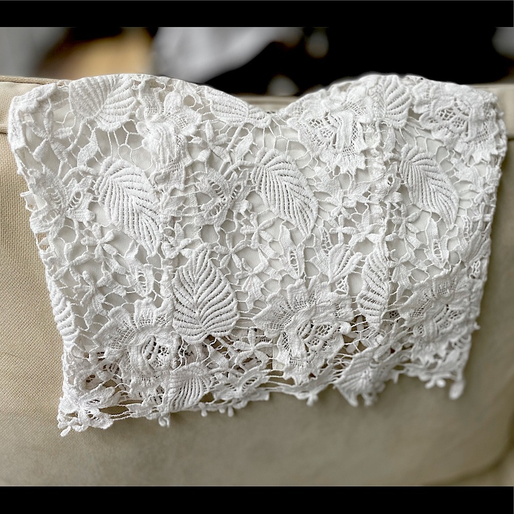 lace crop top